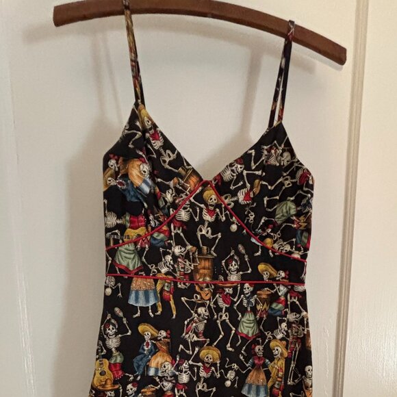 Partying skeletons /Day of the Dead dress by Paper Doll Productions XS - Picture 5 of 13